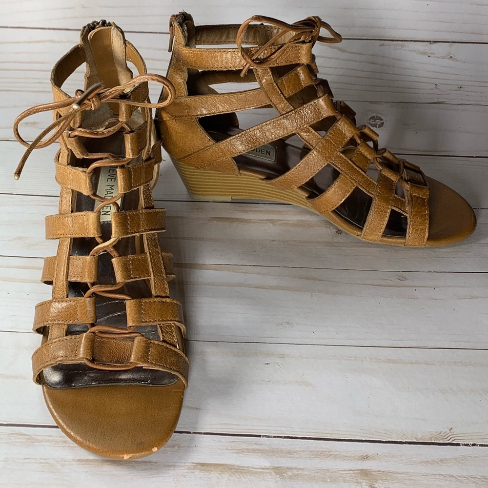 Gladiator style wedge sandal. Size 6.5
